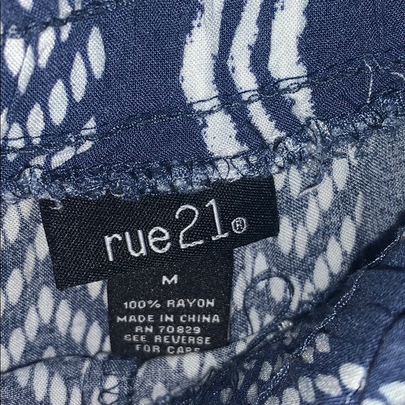 float pants - Picture 2 of 3